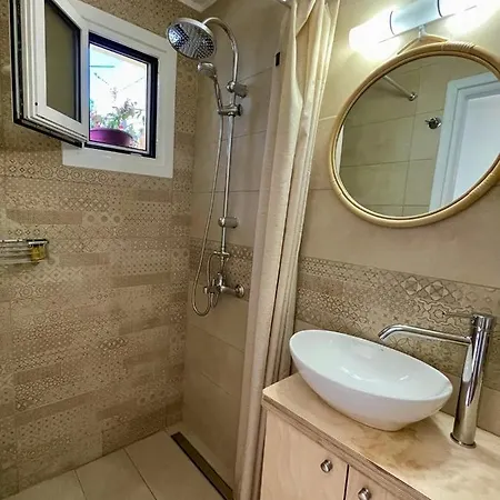 Ilianas Place *